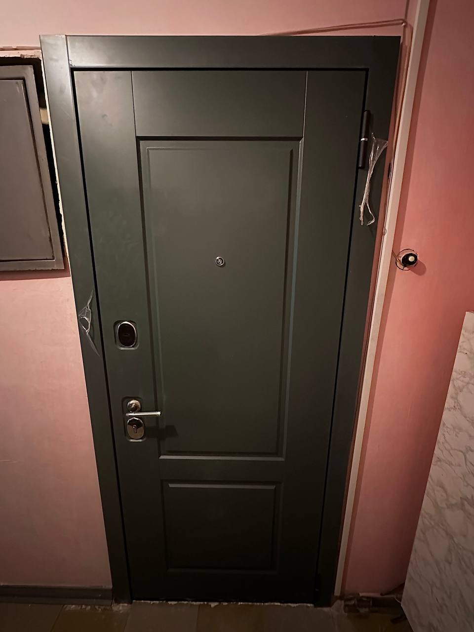 Входная дверь