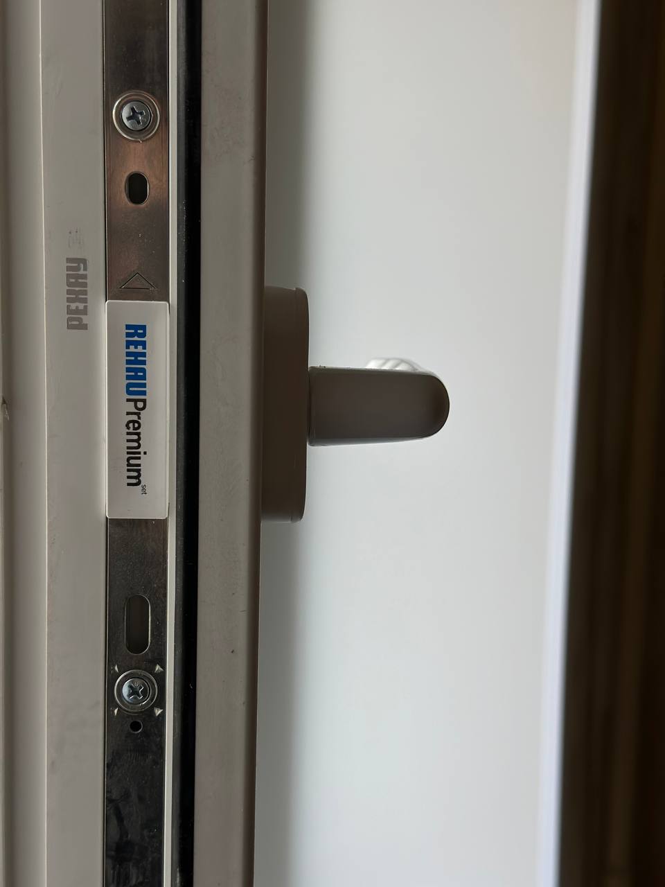 Окно пластиковое